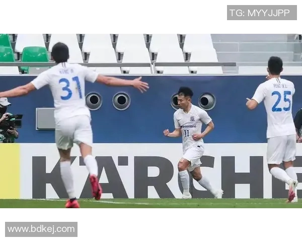 亚冠激战申花迎战珀斯光荣全力争胜展现球队实力与决心