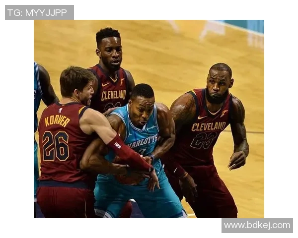 黄蜂与骑士精彩对决全场录像回顾尽在腾讯平台