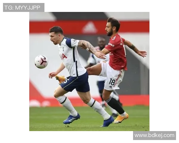 色格拉布鲁日与欧本的精彩对决分析及赛季表现回顾